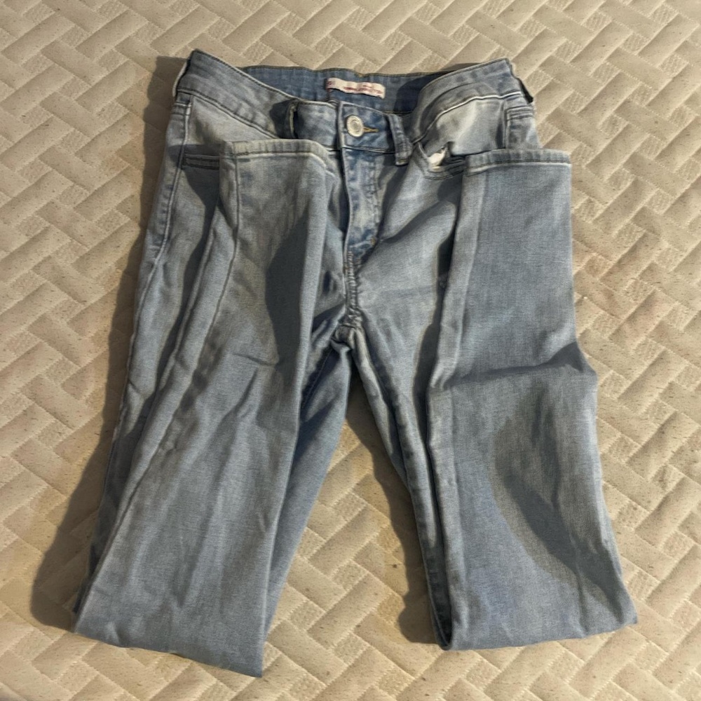 So Brand Skinny Ripped Ankle Ultimate Jegging Size 7/28W